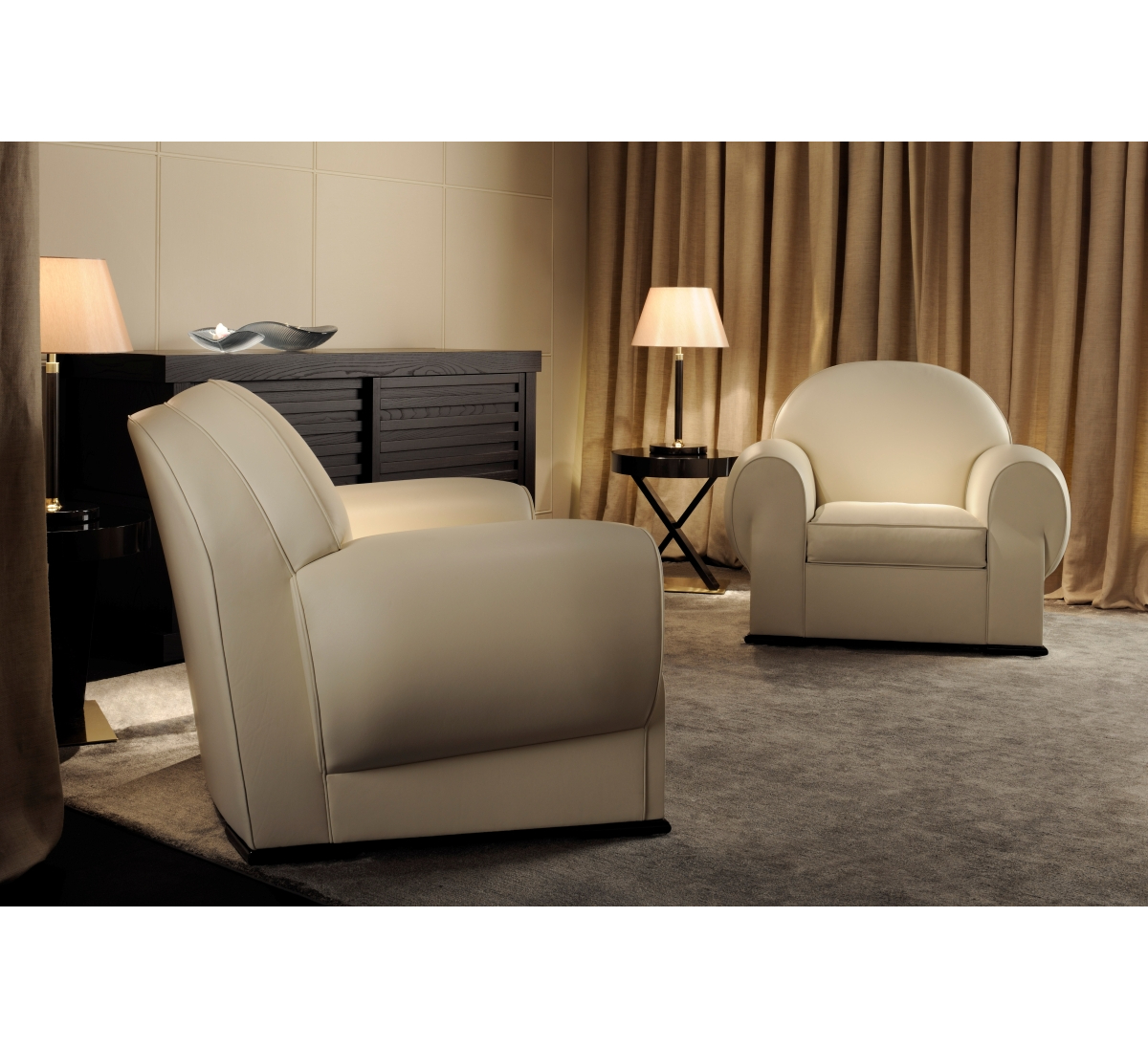 Комод Edilio Armani / Casa, стоимость 1 540 000 руб.  Фотография 1